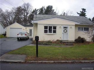 1644 Lockport Olcott Rd, Burt, NY 14028