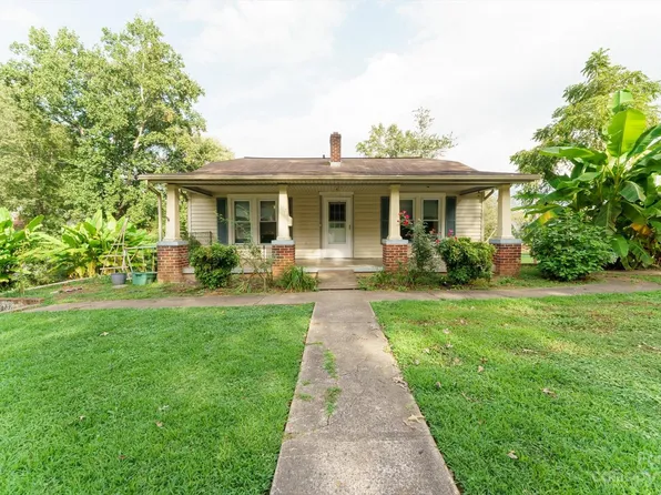 307 North St, Morganton, NC 28655