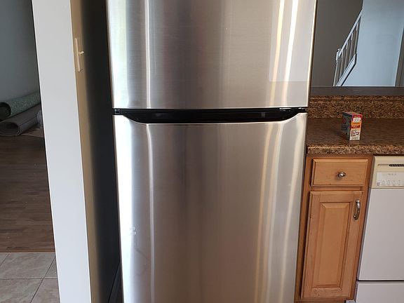 4th image of 9614 Greenmeadow Cir