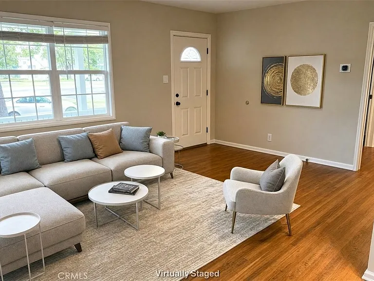 5934 White Oak Ave — Photo 12