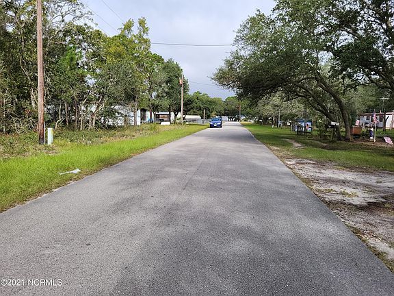 3rd image of 1461 Sparrow Pl SW