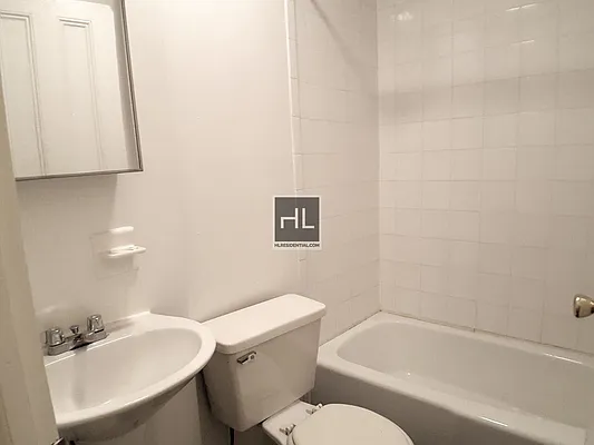 Rented by Highline Residential | media 13