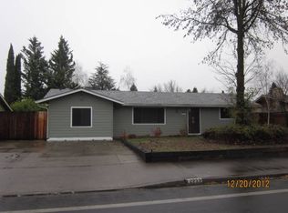2233 Delta Waters Rd, Medford, OR 97504