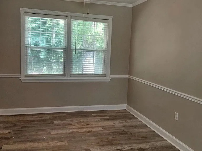 3324 Vineville Ave — Photo 8