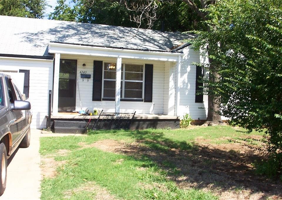 1st image of 4745 SE 24th St