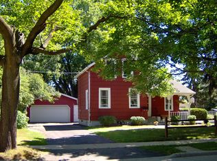 1812 N Oneida St, Appleton, WI 54911