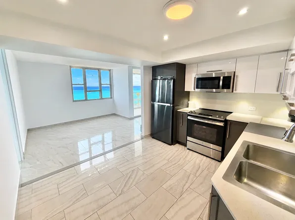 4745 Avenida Isla Verde Villas Del Mar Est #H, Carolina, PR 00979