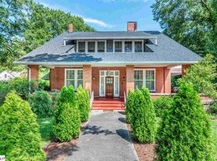 864 W Main St, Laurens, SC 29360