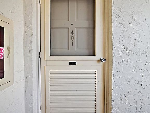 4th image of 601 N McDonald St #401-1