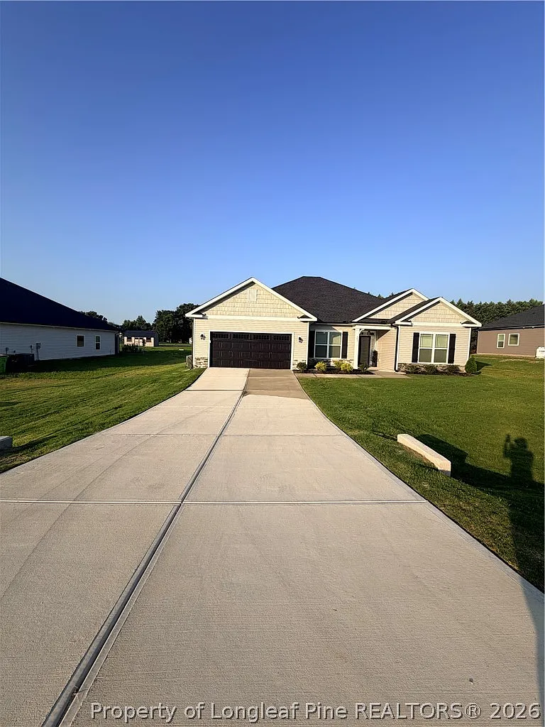 4 bed, 2.5 bath, 2412 sqft, $2,800 — Photo 1