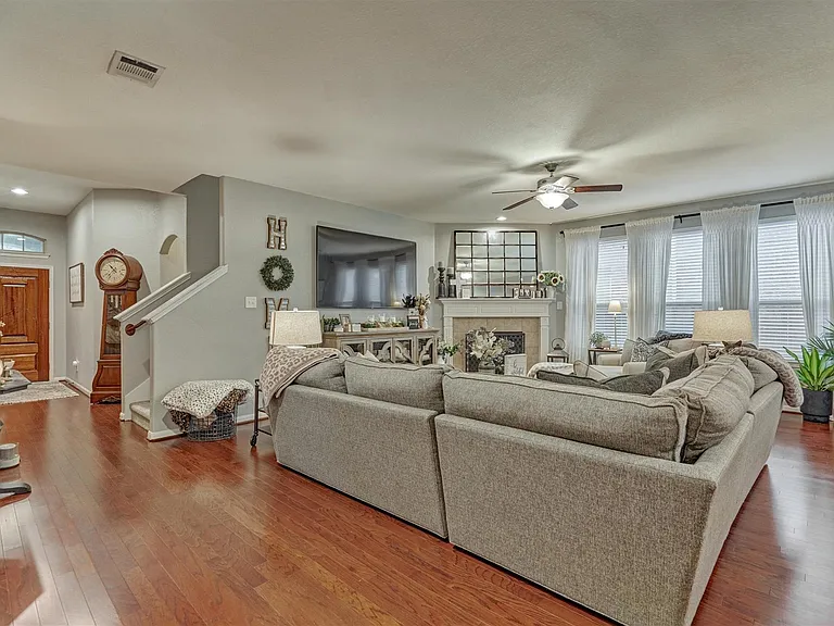 204 Forest Peak Way — Photo 9