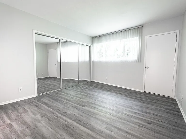 5302 Colodny Ave — Photo 35