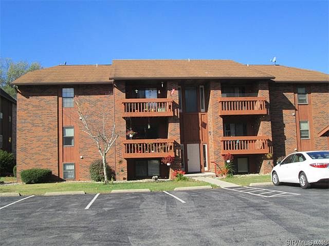 1st image of 801 Lancashire Dr APT 9
