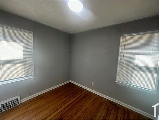 3rd image of 18881 Marx Ave
