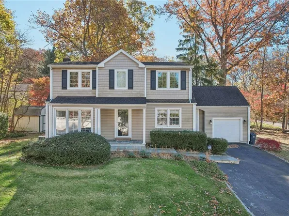 2 Crest Drive, White Plains, NY 10607