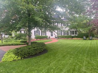 74 S Stanwood Rd, Columbus, OH 43209