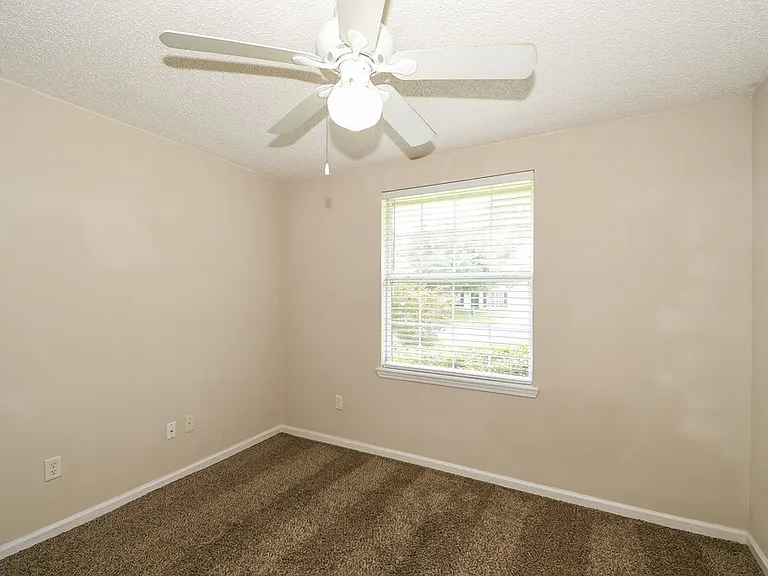 12710 Dunns View Dr — Photo 13