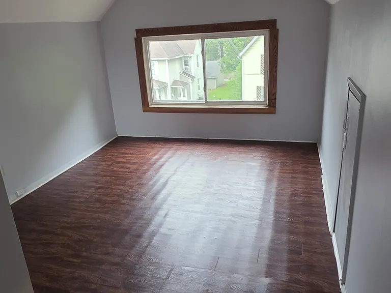 706 Greenfield Ave SW #2F — Photo 12