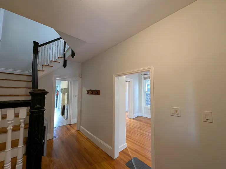 124 2nd Ave — Photo 5
