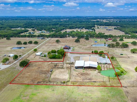 2nd image of 3312 Private Road 2558