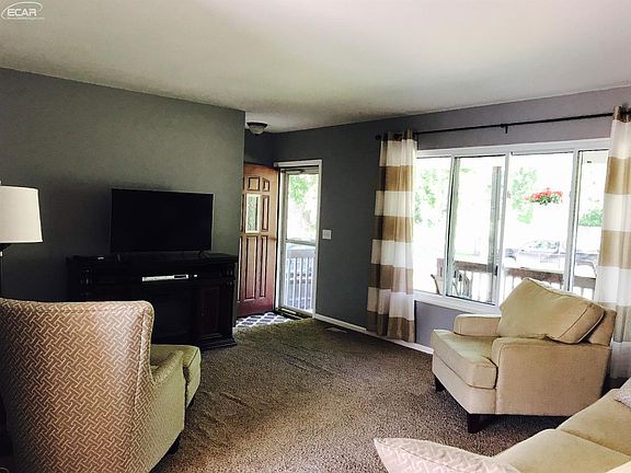 2nd image of 5206 Winshall Dr