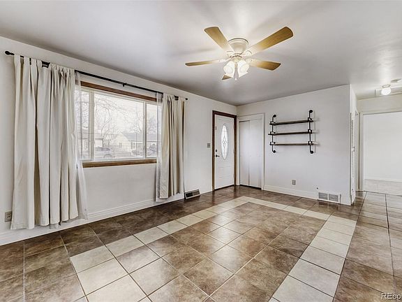 4th image of 704 S 1st Avenue