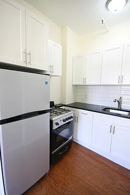 Rented by Rental Solutions Inc | media 14