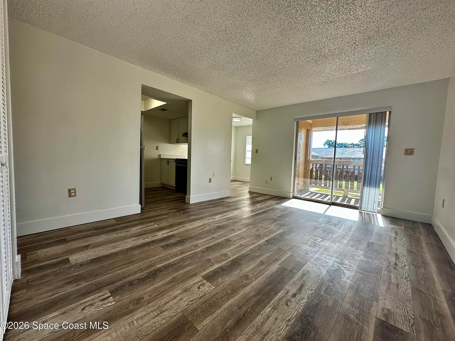 1 bed, 1.0 bath, 602 sqft, $1,275 — Photo 3