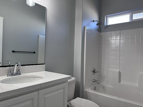 4th image of 3468 W 37th St