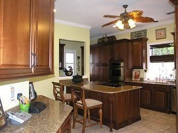 2nd image of 735 Bear Creek Cir