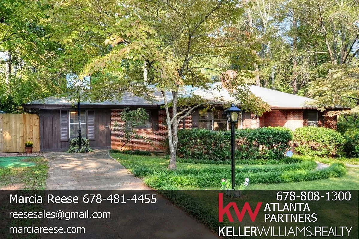 651 Oak Hill Cir photo 1