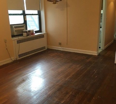 4th image of 8306 Vietor Ave APT 5E