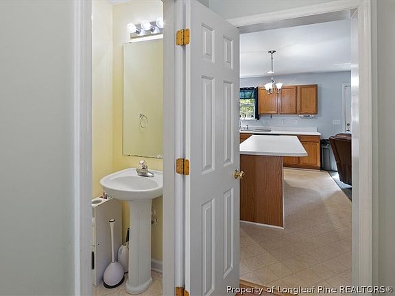 5th image of 4716 Drewbridge Way