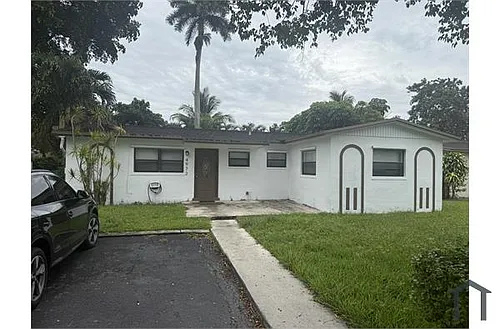 4972 SW 5th Ct Photo 1