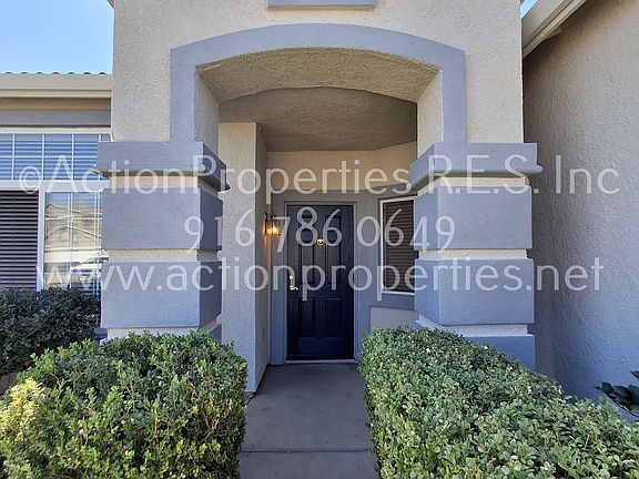3rd image of 2101 Butterfield Ln