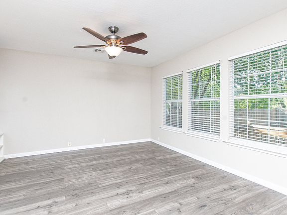 4th image of 503 E 12th Ave