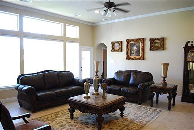 2nd image of 15711 Tremout Hollow Ln
