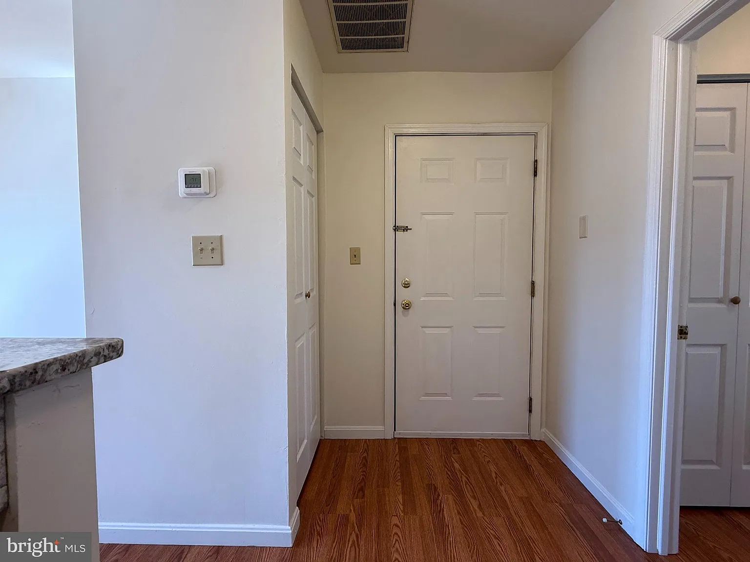 1 bed, 570 sqft, $1,450 — Photo 4