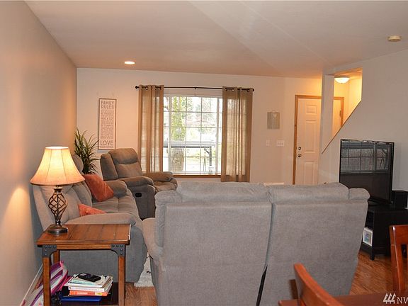 5th image of 223 /225 N Township St