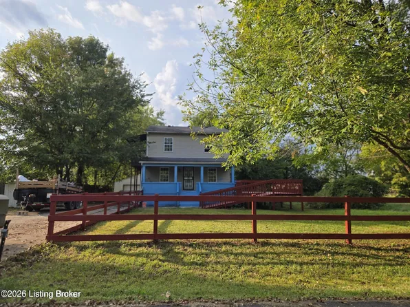 4534 Lake Dreamland Dr, Louisville, KY 40216