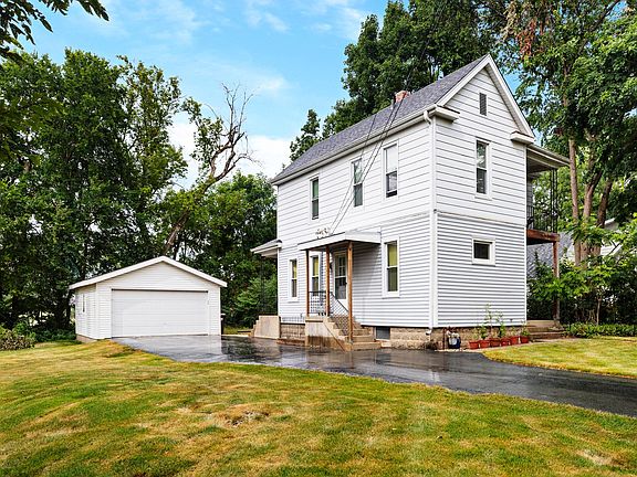 2nd image of 8320 Prospect St