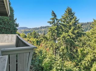 12505 SE River Rd APT 32, Portland, OR