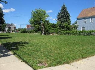 2009 N 28th St, Milwaukee, WI 53208