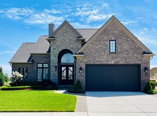 54592 Lawson Creek Dr, Shelby Township, MI