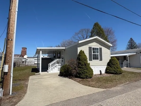 300 E Washington St #10E, North Attleboro, MA 02760