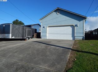 963 Crocker St, Coos Bay, OR 97420