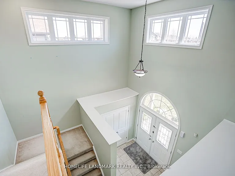 629 College Ave — Photo 5