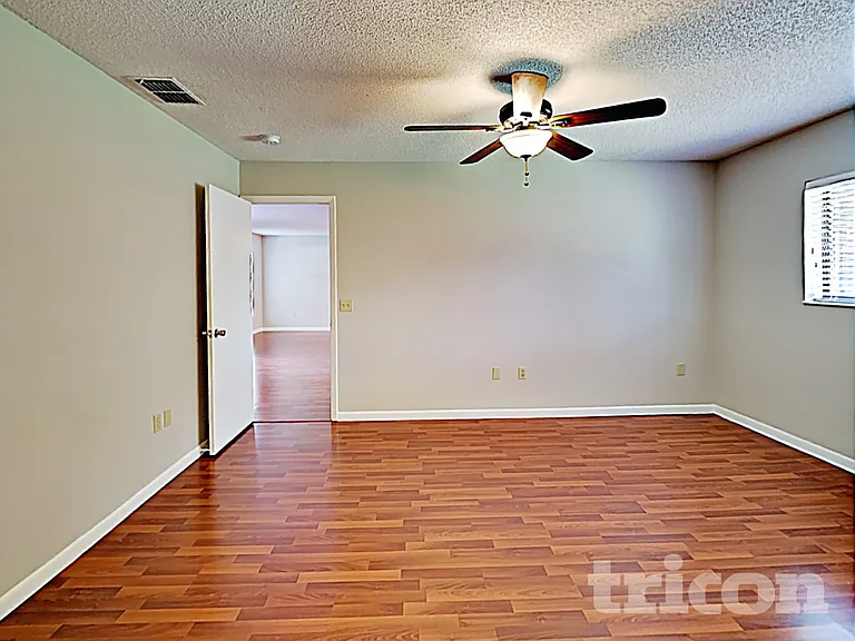 12207 Bluefield St — Photo 9