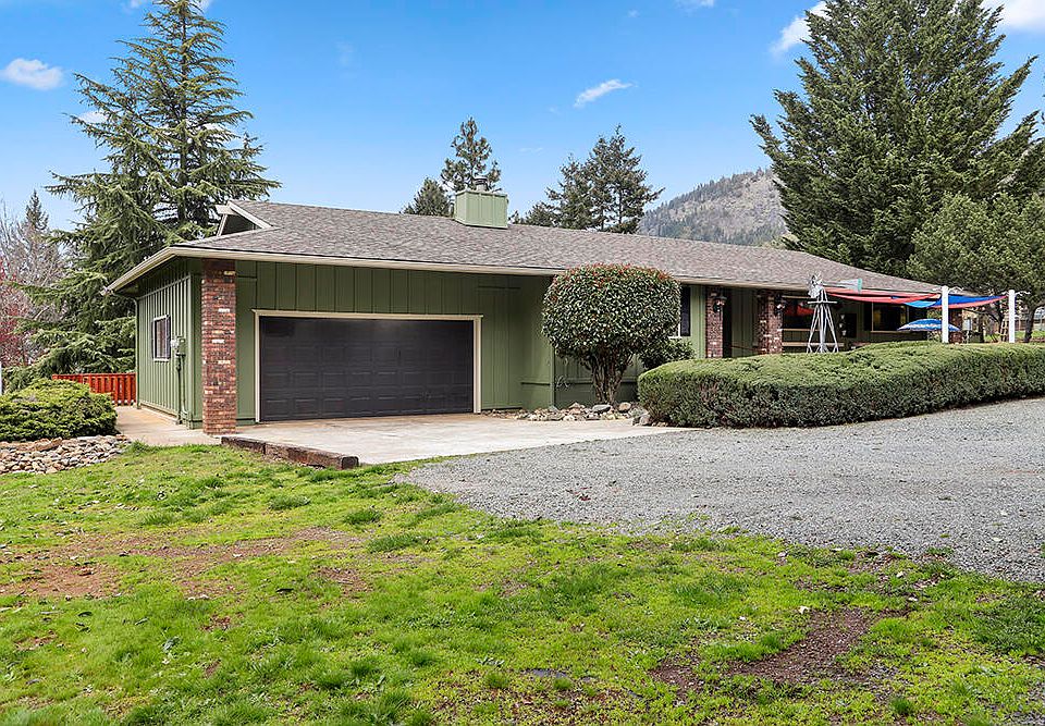 380 Summit Loop, Grants Pass, OR 97527 Zillow