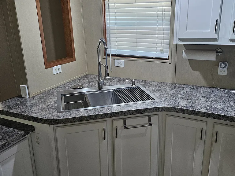 9601 N 10th St #35 — Photo 10